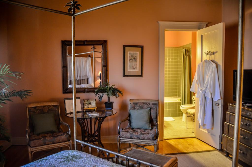 Inn At The Villa 印第安納波利斯 外观 照片