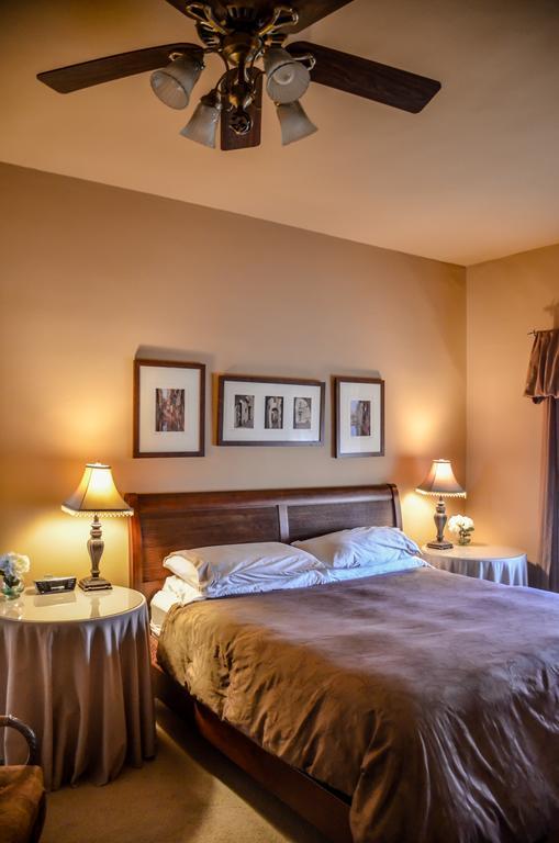 Inn At The Villa 印第安納波利斯 外观 照片