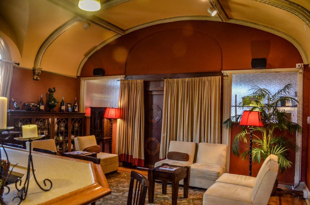 Inn At The Villa 印第安納波利斯 外观 照片